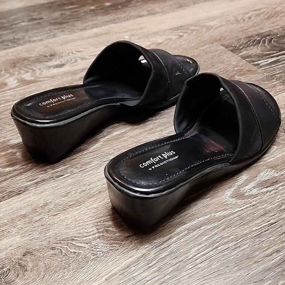 Predictions Comfort Plus Black Slide Open Toe Wedge Sandals